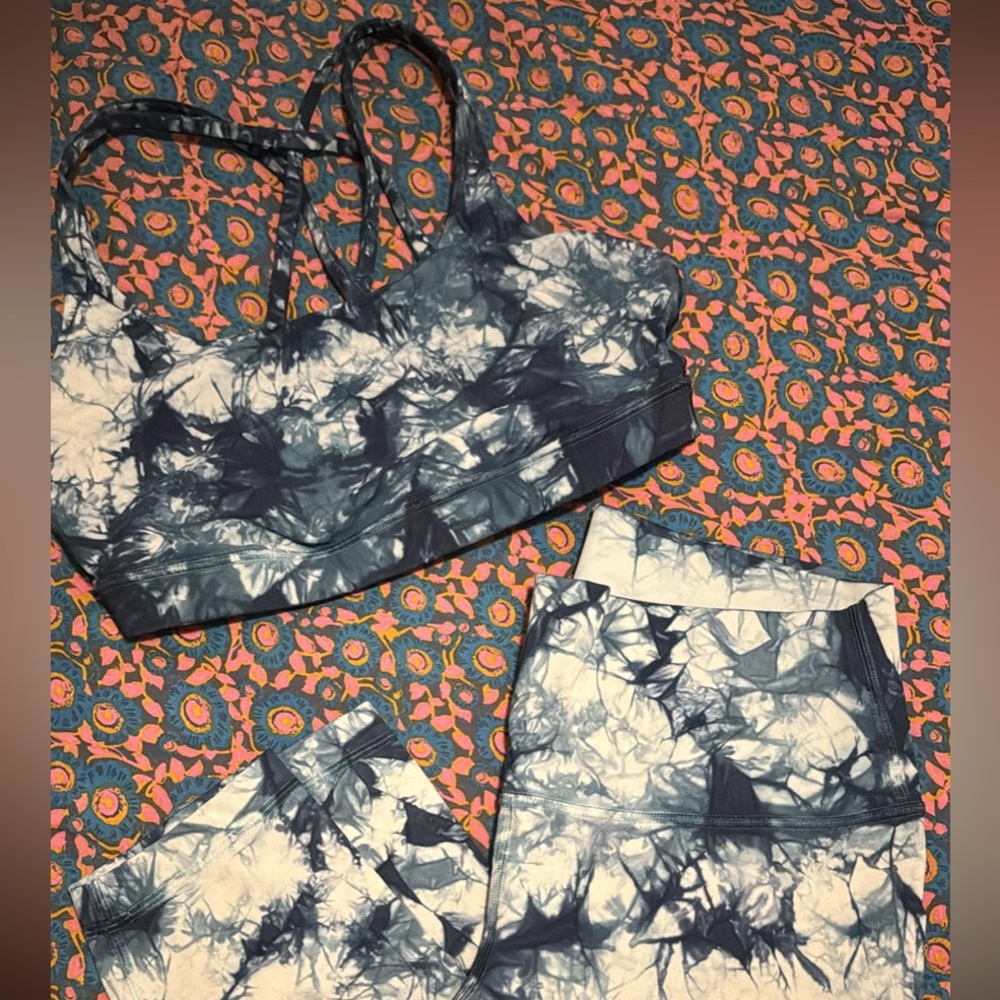 Lululemon sports bra and capris